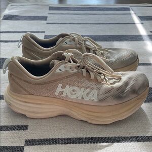 Hoka Beige Bondi 8 Sneakers Size 9.5 W